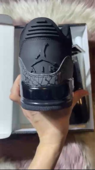 Zapatillas Air Jordan 3 Retro "Black Cat".
