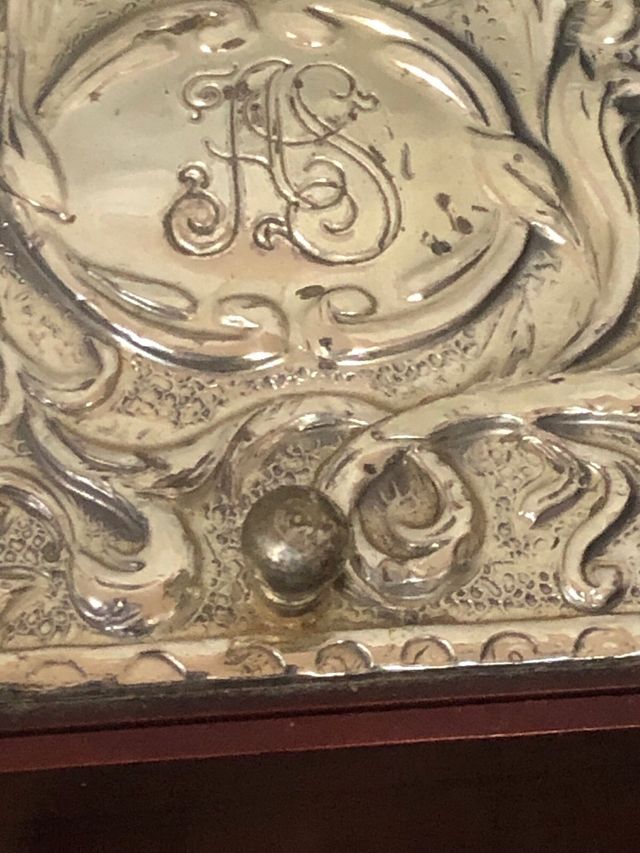 Cajita madera y plata iniciales AS