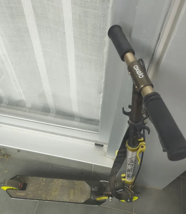 Patinete Oxelo con suspensión