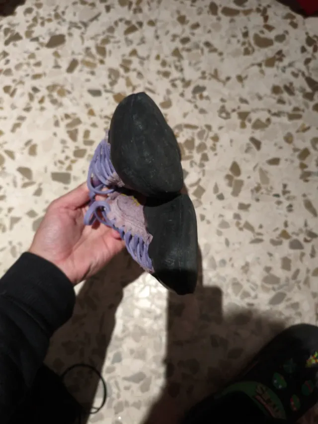 Pies de Gato Marca Mythos (N°38)