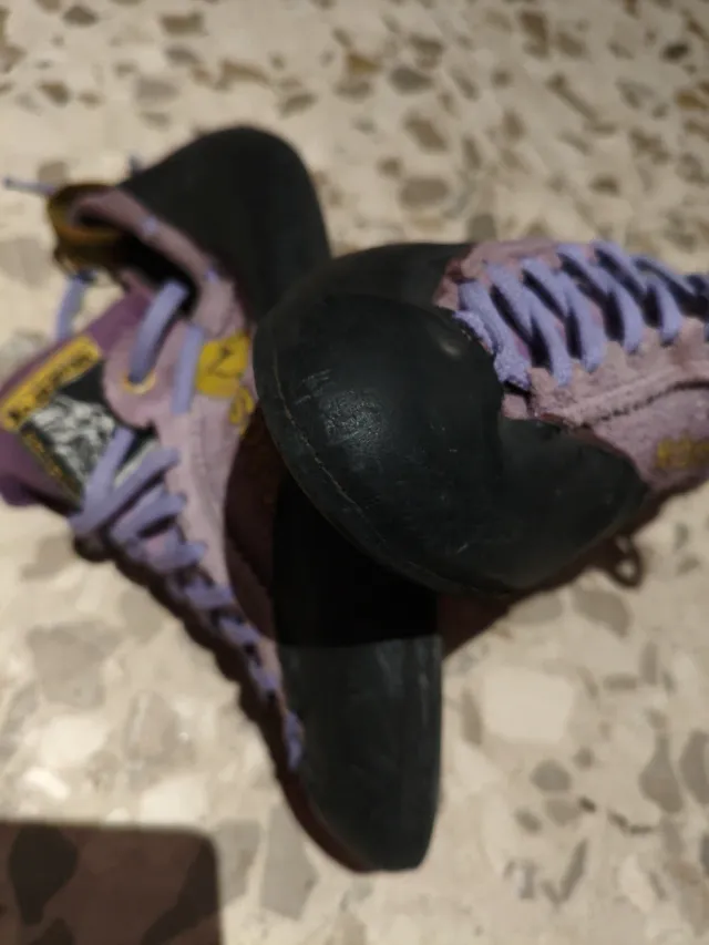 Pies de Gato Marca Mythos (N°38)