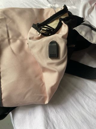 Mochila Lovevook Beige y Gris