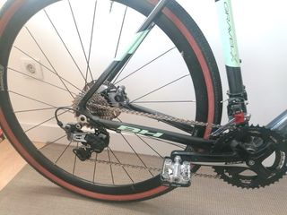 BH GRAVEL Aluminio Talla M Nueva