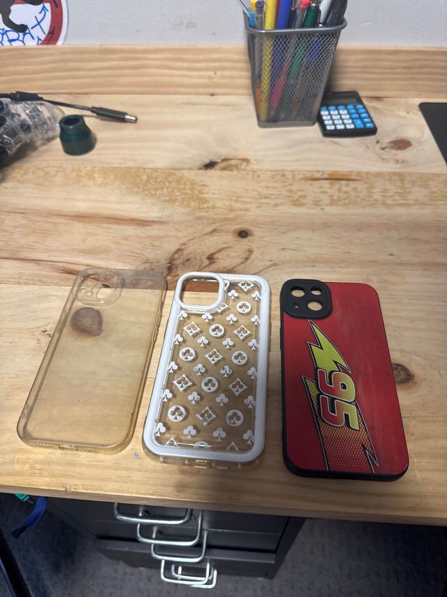 3 Fundas iPhone 13