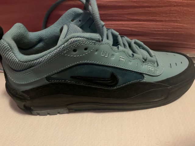 Zapatillas Nike Skate Negras y Azules