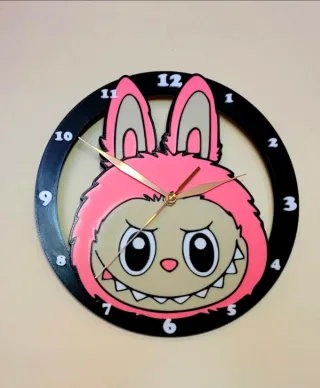 Orologio da parete con personaggio