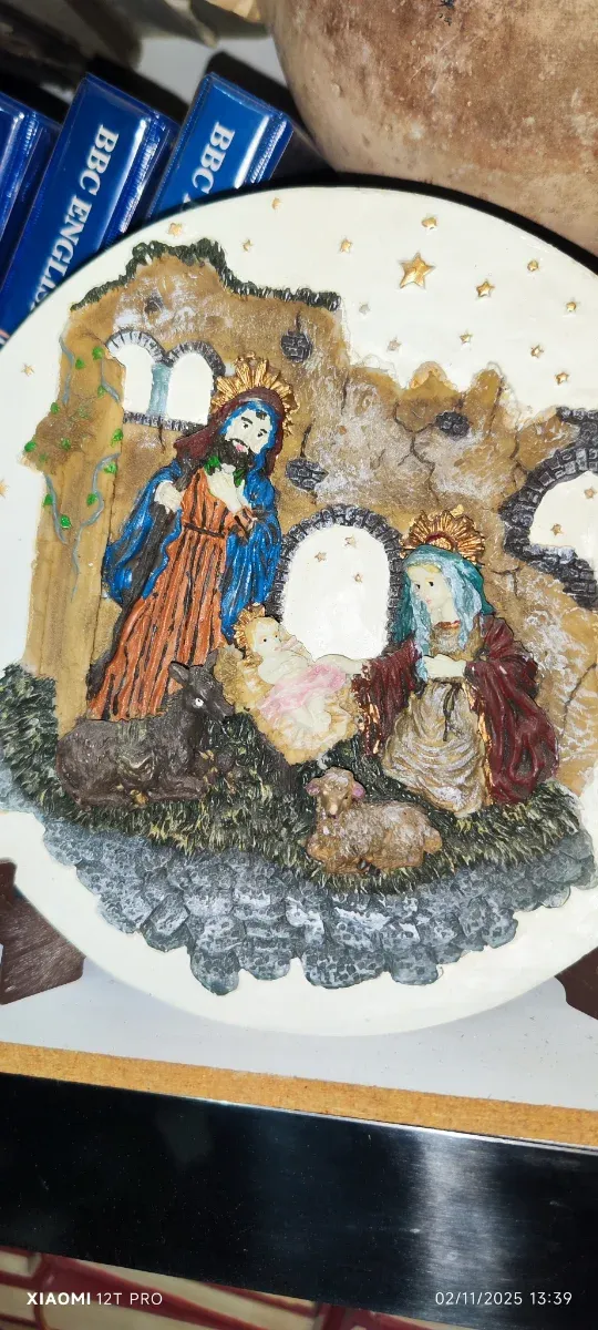 Plato de cerámica Nacimiento con soporte