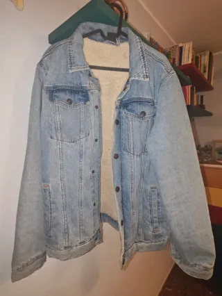 Cazadora vaquera forrada de pelo Talla M