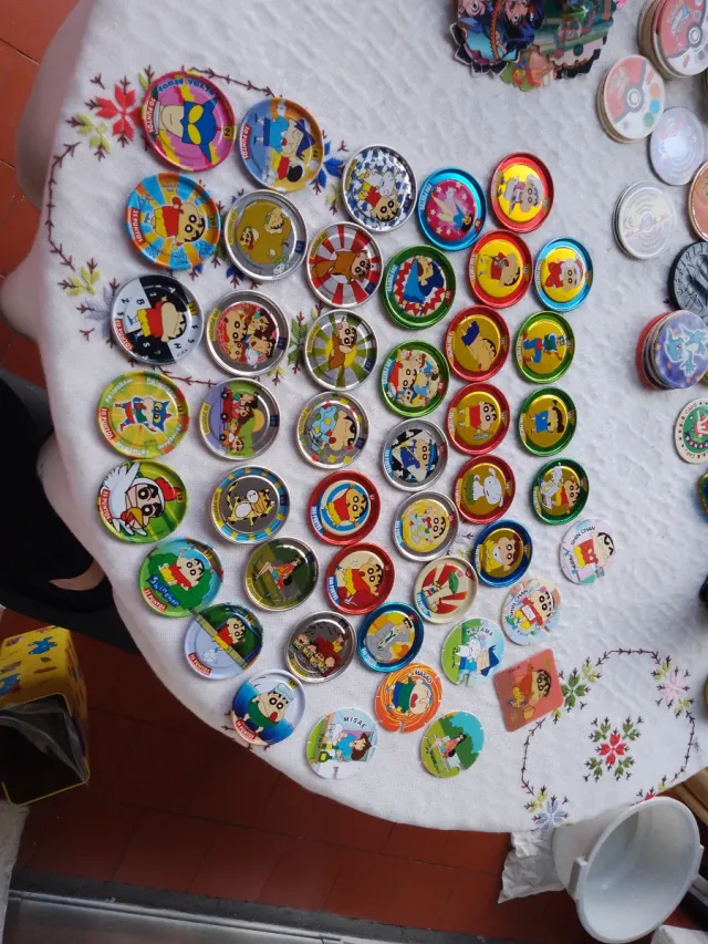 Tazos Metal Shin Chan