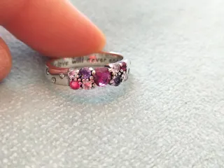 Anillo piedras fucsia plata de ley