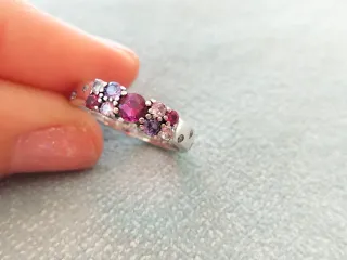 Anillo piedras fucsia plata de ley