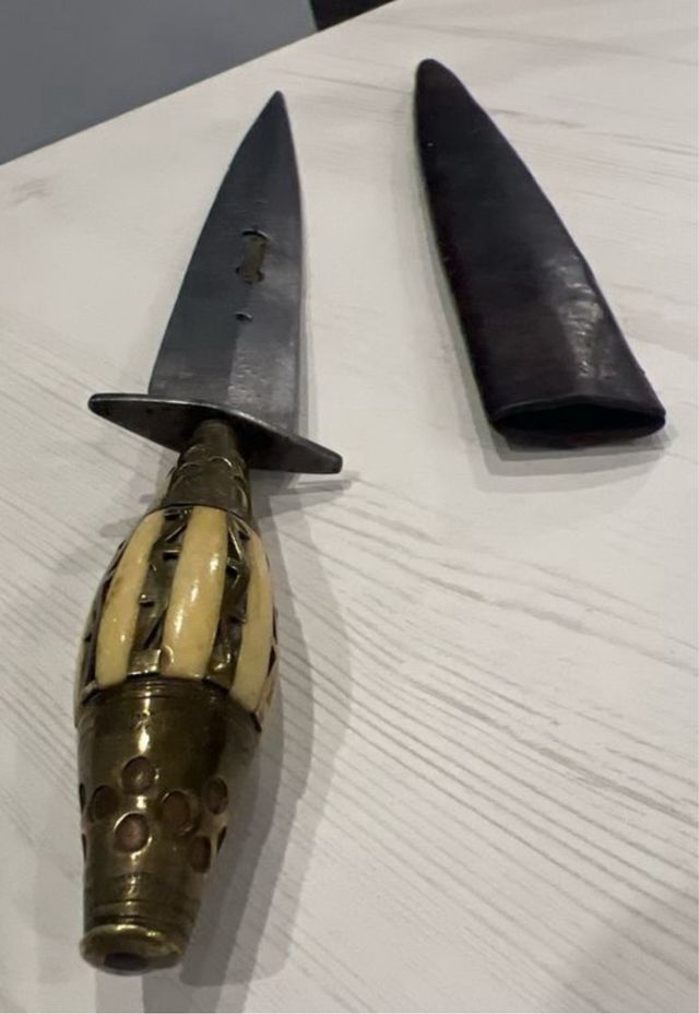 Daga antigua decorativa coleccionista