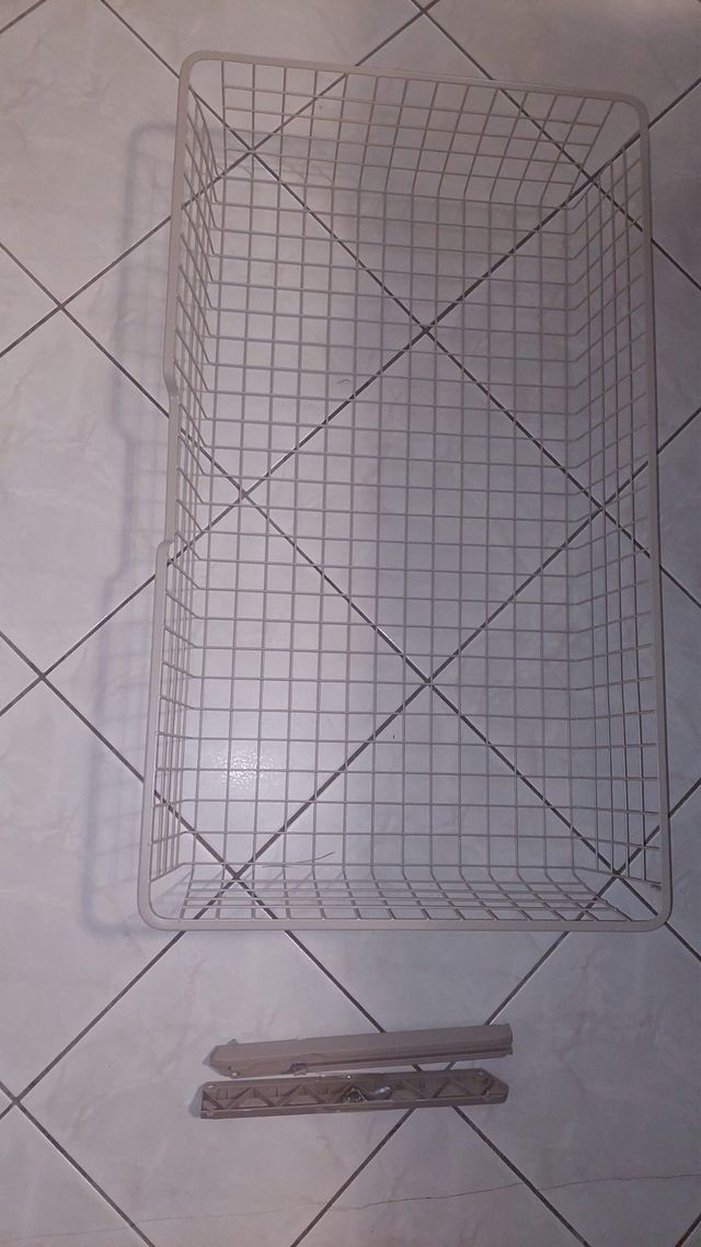 Cestone a rete in metallo beige