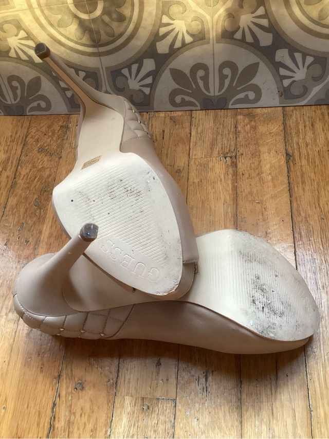 Zapatos Guess Beige Talla 38
