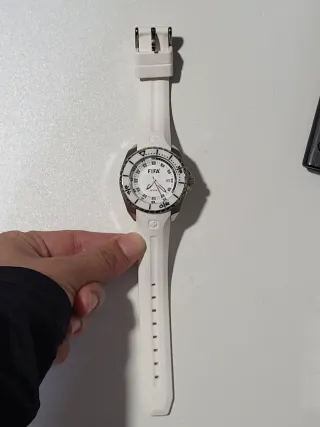 Reloj FIFA Blanco y Plateado