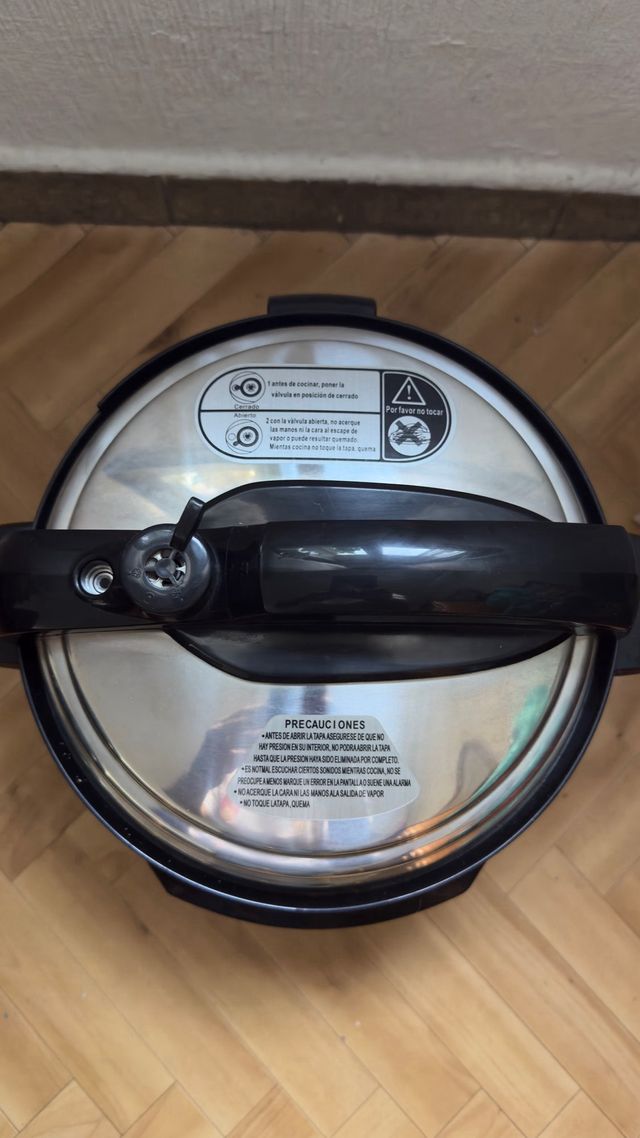 Olla Express Automática