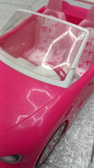 Macchina giocattolo rosa cabriolet
