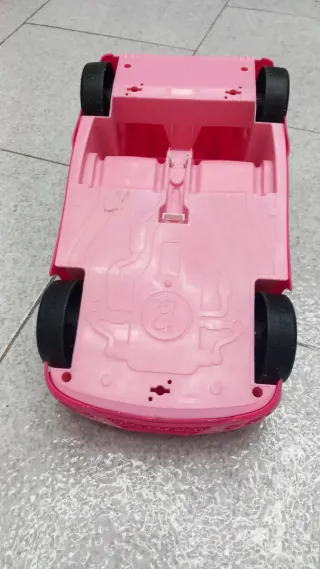 Macchina giocattolo rosa cabriolet