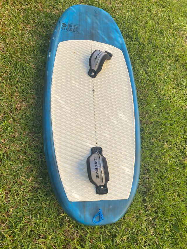 Tabla Wingfoil Flycat Dani Vallejo 100%Carbon 60 L