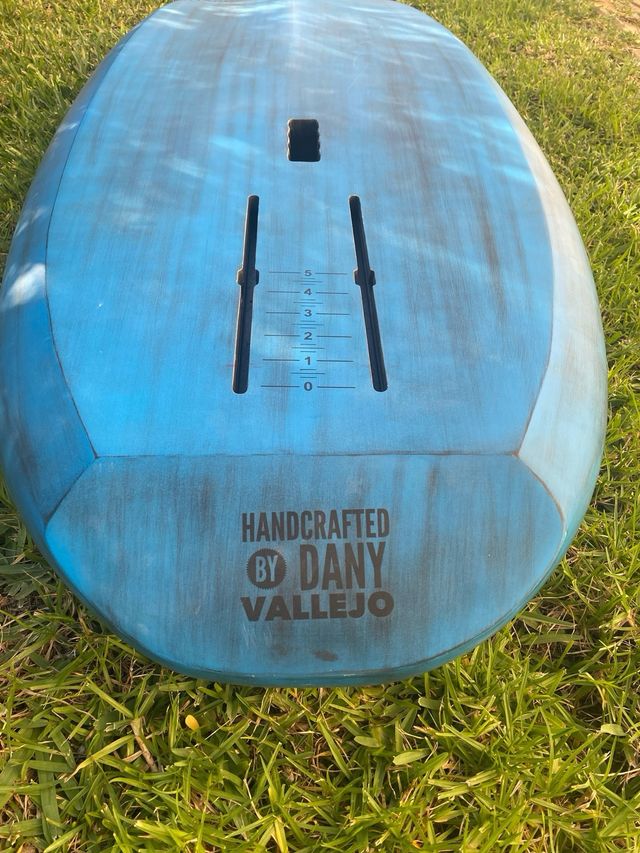 Tabla Wingfoil Flycat Dani Vallejo 100%Carbon 60 L