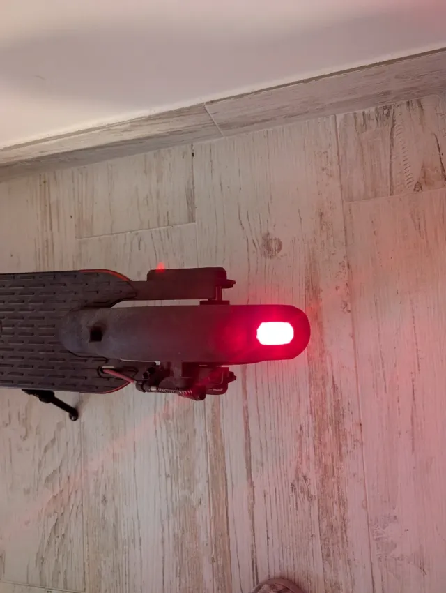 Patín Eléctrico iScooter Negro