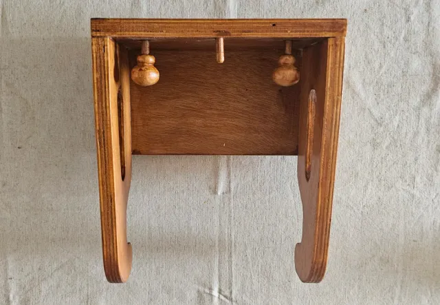 Colgador de madera para bicicleta