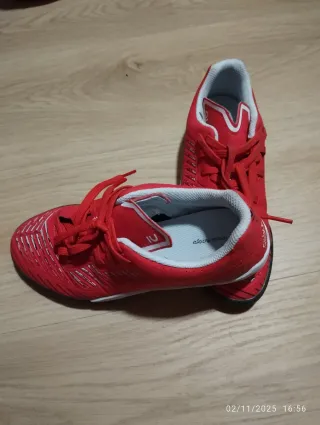 Botas de fútbol rojas Talla 35