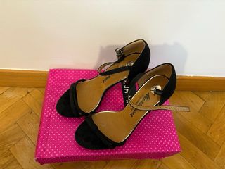 Sandalias Negras Tacón Maria Mare