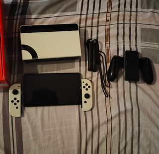 Nintendo Switch OLED in ottime condizioni!