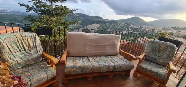 URGE POR MUDANZA Conjunto de sofás y sillones