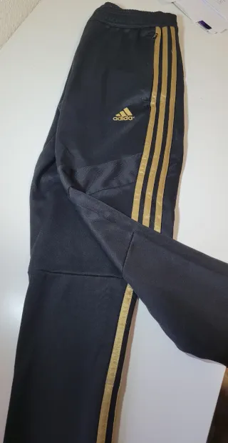 Pantalones Adidas Negro y Dorado