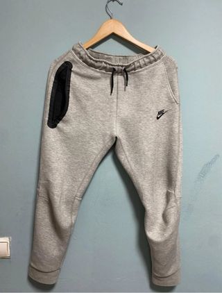 Conjunto Nike Tech Fleece Gris