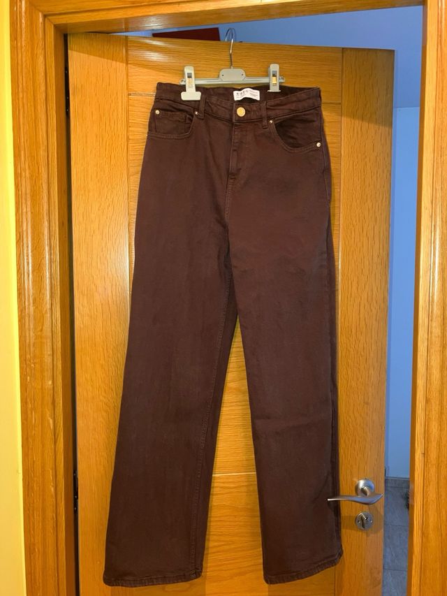 Pantalón marrón chocolate