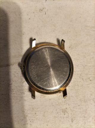 Reloj Pierre Ruccini Blanco y Dorado