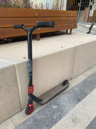 Scooter Freestyle Negro y Rojo