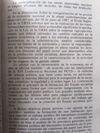 El derecho y el mecanismo económico en la URSS