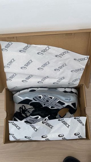 Asics Gel NYC Negro/Plata