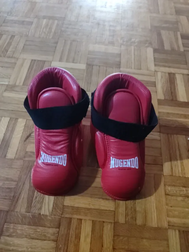 Zapatos niño Mugendo Artes Marciales Rojos XS