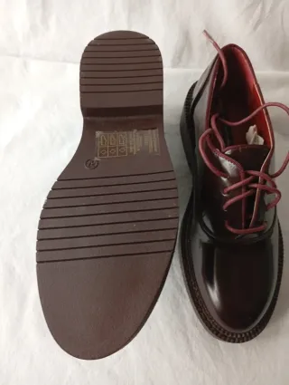 Zapatos Oxford Marrones Brillantes