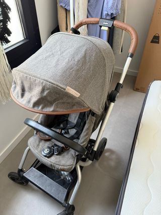 Cybex Eezy S Twist + Passeggino per bambini
grigio e marrone