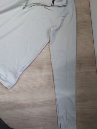 Sudadera térmica Nike gris