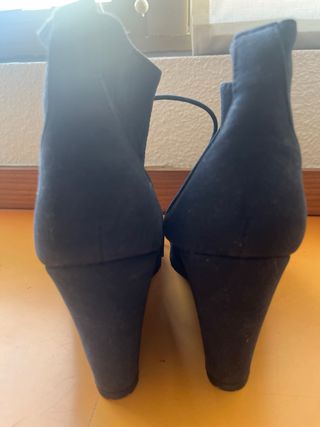 Botines cuña azul talla 40