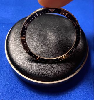 Bisel y Anillo Reloj Negro y Dorado