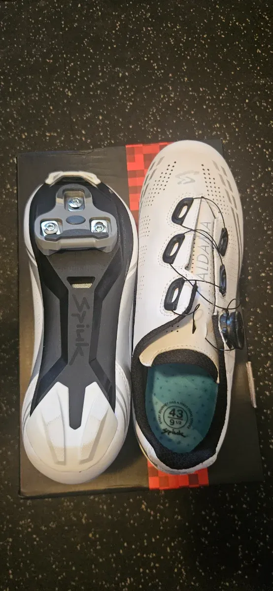 Spiuk Aldama Carretera
Talla 43
9 1/2