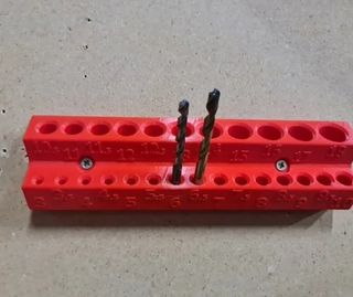 Soporte para pared para brocas del 3 al 18 mm