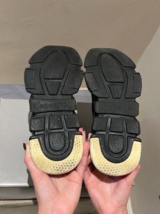 Balenciaga Speed Runner nere e bianche