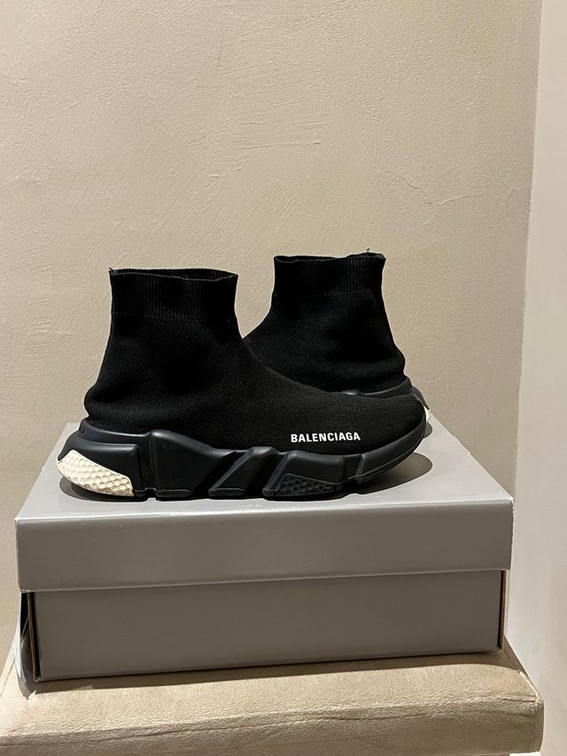 Balenciaga Speed Runner nere e bianche