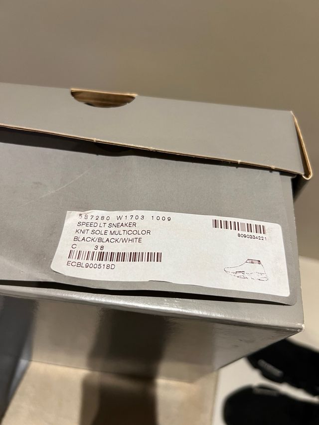 Balenciaga Speed Runner nere e bianche