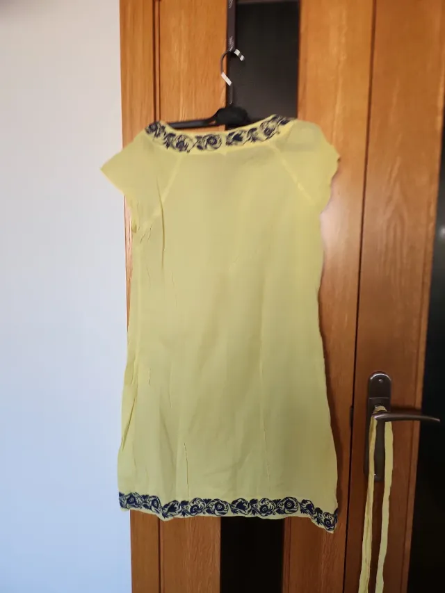 Vestido fino de verano, bordados marino de flores