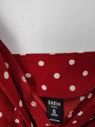 Falda Shein lunares roja